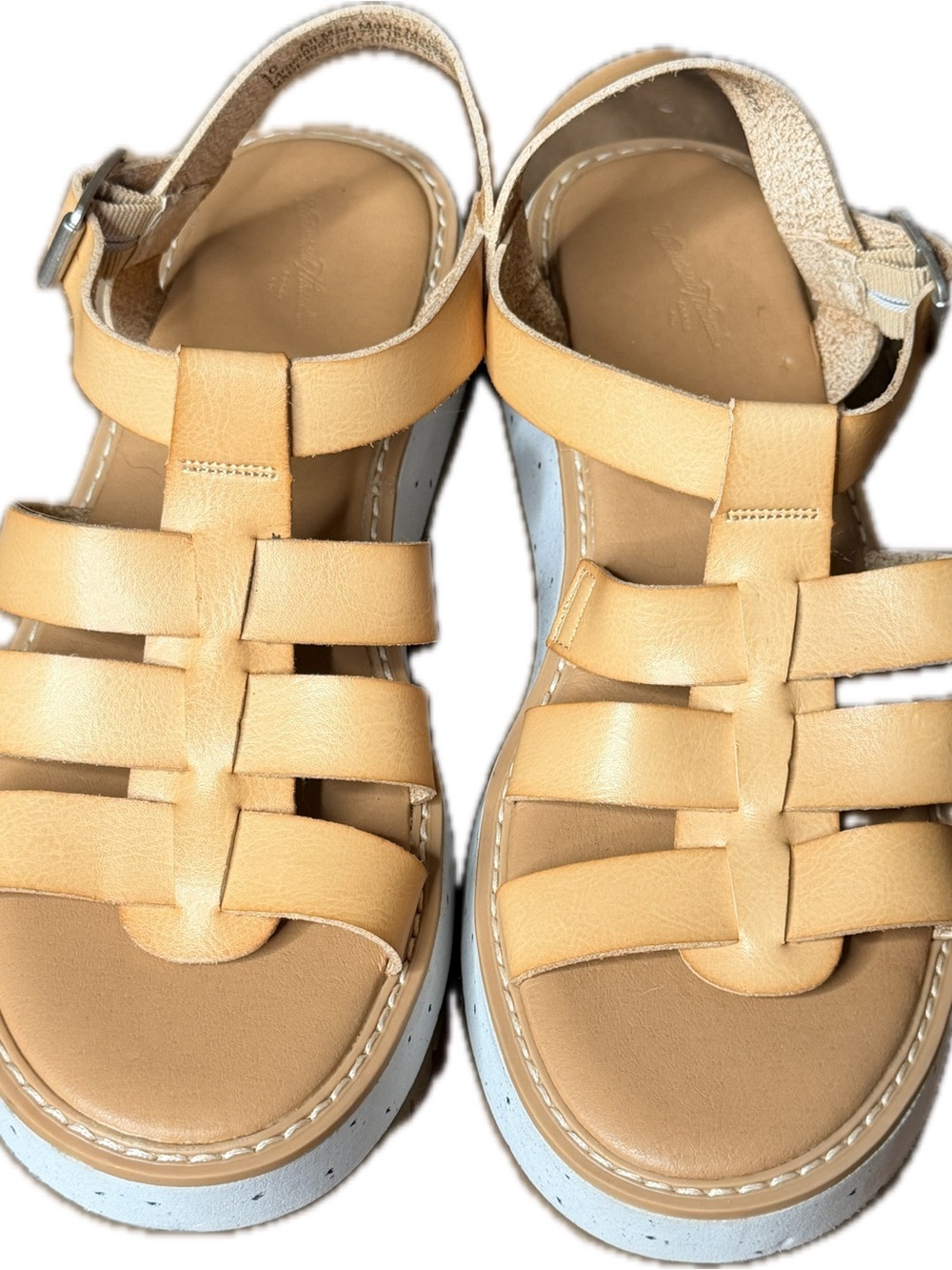 Universal Threads Sandals